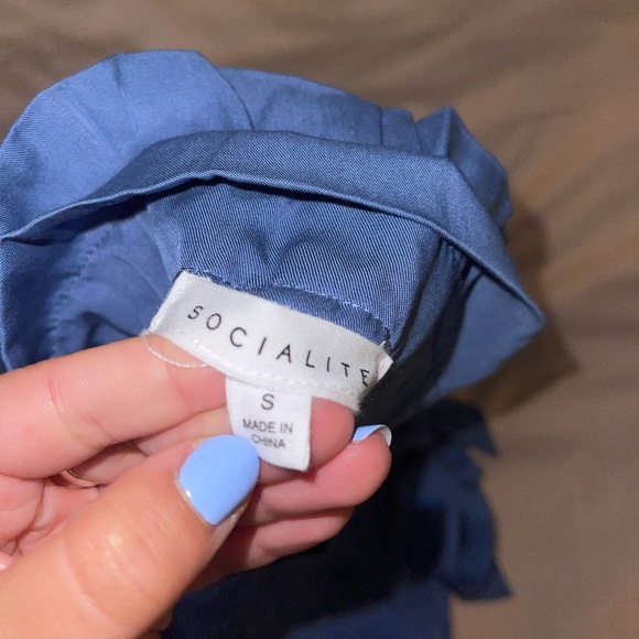 high waist paper bag/flowy shorts with tie - Picture 2 of 3